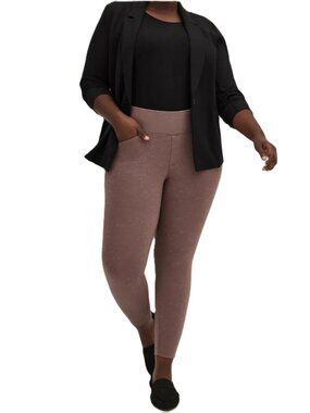 TORRID Luxe Ponte Pixie Pants. Plus Size 3R